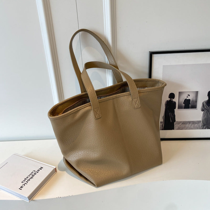 High-end Commuting Retro Bag